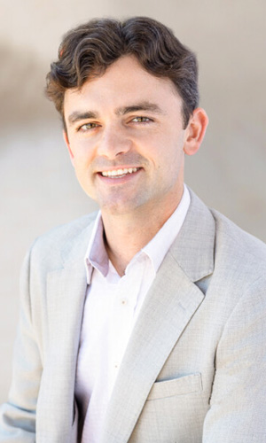 Luke Nelson headshot