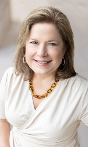 Mary Alice Kuykendall headshot